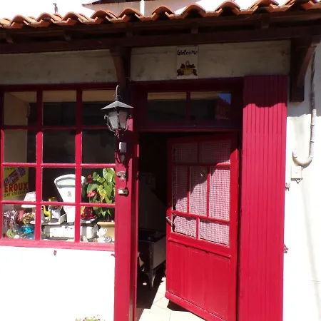 La Maison Rouge Nyaraló