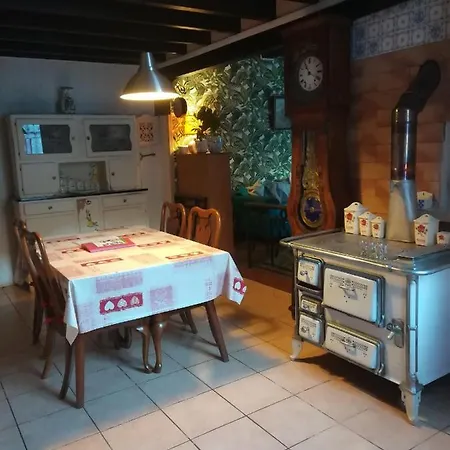 La Maison Rouge Nyaraló Lizant